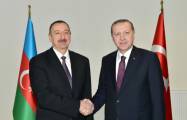  Ilham Aliyev a eu un entretien téléphonique avec son homologue turc - Mise à Jour