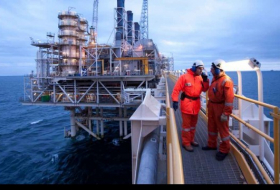 BP dépense plus dans l`exploitation des ressources hydrocarbures: pétrole et gaz de la Caspienne