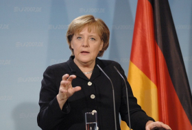 Angela Merkel reste décidée à accueillir de nombreux réfugiés, mais n`en prendra pas chez elle