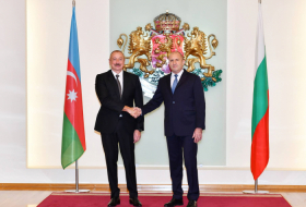   Le président Ilham Aliyev reçoit un coup de fil de son homologue bulgare  