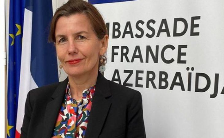  L`ambassadrice de France de retour à Bakou 