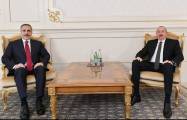   Ilham Aliyev a reçu le chef de la diplomatie turque  
