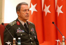 L’armée turque libère le chef d’Etat-major, le général Hulusi Akar et le transfère vers un lieu sécurisé
