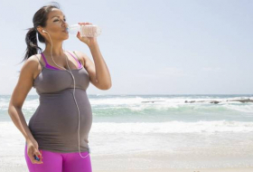 Faire du sport pendant la grossesse réduit la durée de l’accouchement