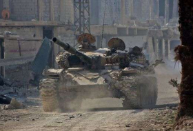 L'armée syrienne bombarde une poche jihadiste au sud de Damas