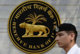Inde: la Banque centrale relève ses taux pour la première fois en 4 ans