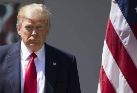 Trump : Nous suspendrons nos relations commerciales avec toute partie traitant avec l’Iran