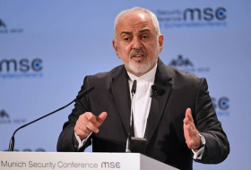   Iran:   Zarif démissionnaire appelle les autres diplomates à rester en poste