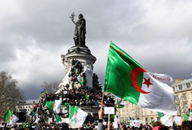 Quelques milliers de manifestants à Paris contre un 5e mandat de Bouteflika