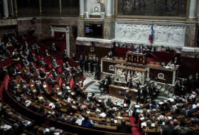     France:   l'Assemblée adopte la 