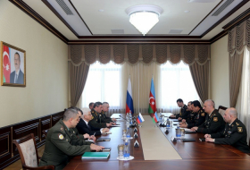   Rencontre entre les chefs d'état-major des forces armées azerbaïdjanaises et russes  