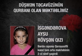 Une fillette azerbaïdjanaise de 7 ans tuée lors d'une attaque arménienne est enterrée