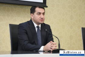  L'armée azerbaïdjanaise ne cible pas les églises et les installations civiles, affime Hikmet Hadjiyev 
