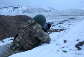  Les unités de l'armée azerbaïdjanaise effectuent des exercices de tirs -  VIDEO+PHOTOS  