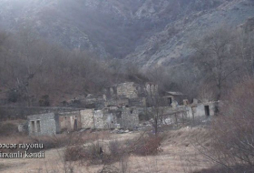   Le ministère de la Défense diffuse une   vidéo   du village de Nadirkhanly de la région de Kelbedjer   
