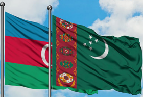   Le ministre azerbaïdjanais des Affaires étrangères a rencontré son homologue turkmène   