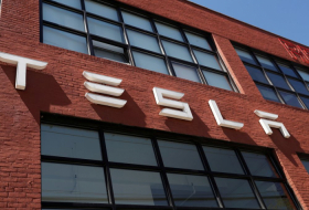 Le chiffre d'affaires de Tesla décolle de 74%, les profits bondissent