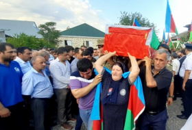   Le militaire azerbaïdjanais tombé en martyr pendant la guerre patriotique entrerré  