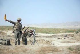  Les unités de mortiers de l'armée azerbaïdjanaise poursuivent leur entraînement intensif au combat -  VIDEO  