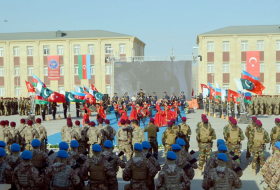  Les forces spéciales azerbaïdjanaises, turques et pakistanaises terminent des exercices conjoints -  VIDEO  
