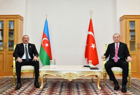   Le président Ilham Aliyev rencontre son homologue turc Erdogan  