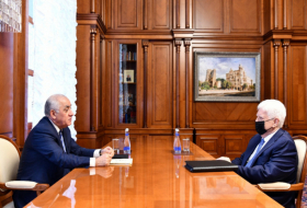   Le Premier ministre azerbaïdjanais rencontre l'ambassadeur de Russie  