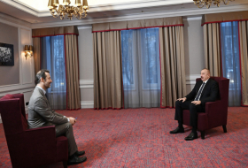  Le président Ilham Aliyev accorde une interview au journal italien Il Sole 24 Ore 