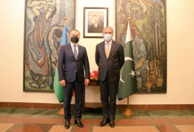 Le ministre des Affaires étrangères de l'Azerbaïdjan rencontre son homologue pakistanais