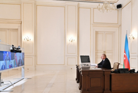  Ilham Aliyev, Emmanuel Macron, Charles Michel et Nikol Pashinyan se sont réunis en visioconférence
