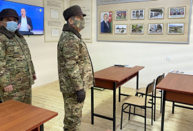  Le ministre azerbaïdjanais de la Défense s'est rendu dans les zones libérées - PHOTOS + VIDÉO 