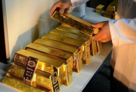 L'or franchit la barre historique des 2 100 dollars