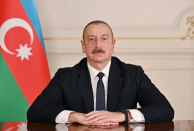   Ilham Aliyev partage une publication relative au Jour de l’Indépendance  