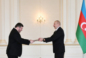   Le président Ilham Aliyev a reçu les lettres de créance du nouvel ambassadeur d'Ukraine  