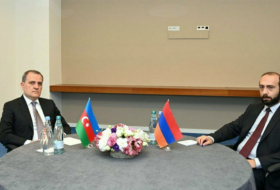   Paris salue les pourparlers entre les ministres des Affaires étrangères azerbaïdjanais et arménien  