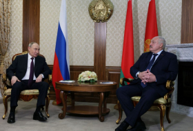 Poutine en visite en Biélorussie pour des discussions avec Loukachenko    