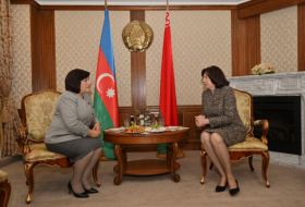   La présidente du Parlement azerbaïdjanais se rend en Biélorussie  