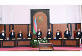  Dissolution du Parlement azerbaïdjanais 