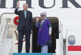 Erdogan arrive en Espagne pour assister au 8ème sommet intergouvernemental