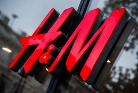 H&M veut fermer des magasins, les clients préférant acheter en ligne