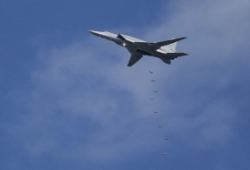 Syrie: l`aviation russe pilonne Palmyre