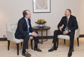 Le président Ilham Aliyev rencontre le président exécutif de CISCO