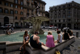 Italie : à Rome, il est désormais interdit de nager dans les fontaines