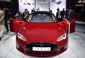 Tesla veut quintupler sa production de voitures électriques d`ici 2018