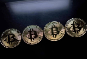 Le bitcoin s'emballe et s'approche des 17.000 dollars