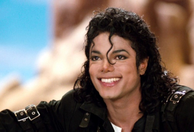 Le médecin de Michael Jackson menace de tout révéler sur ses enfants
