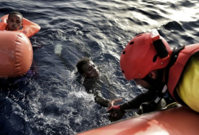 Libye: un canot chavire, 7 morts, 100 disparus