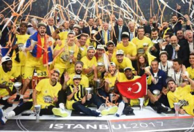 Fenerbahçe, premier club turc sacré champion d'Europe de basket