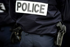 Un policier agressé sur le parvis de Notre-Dame à Paris, l'assaillant blessé par balle