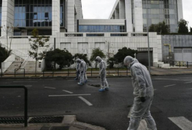 Athènes: explosion devant le tribunal