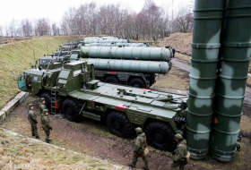 Moscou et Ankara signent un accord sur la livraison de missiles S-400